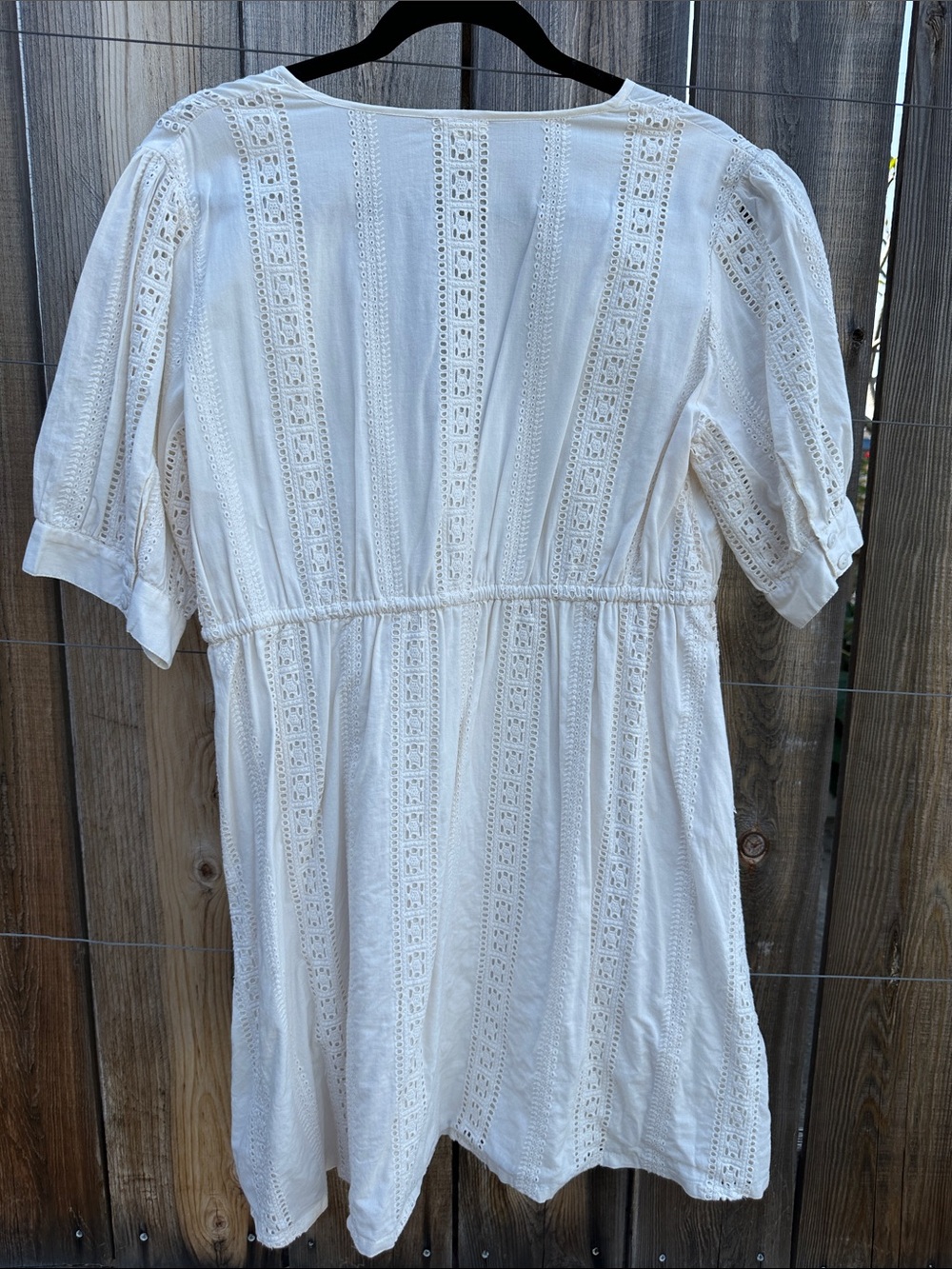 En Crème White Button-Front Eyelet Dress - Picture 4 of 4